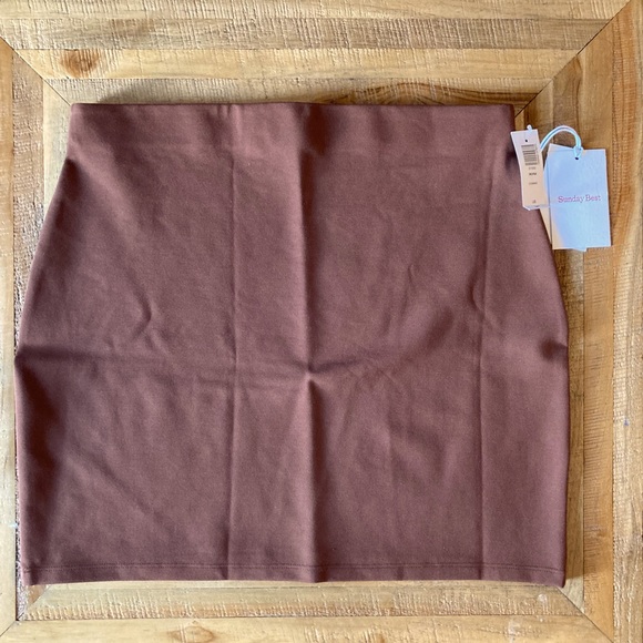 Aritzia Nora Mini Skirt - NWT - Picture 1 of 2